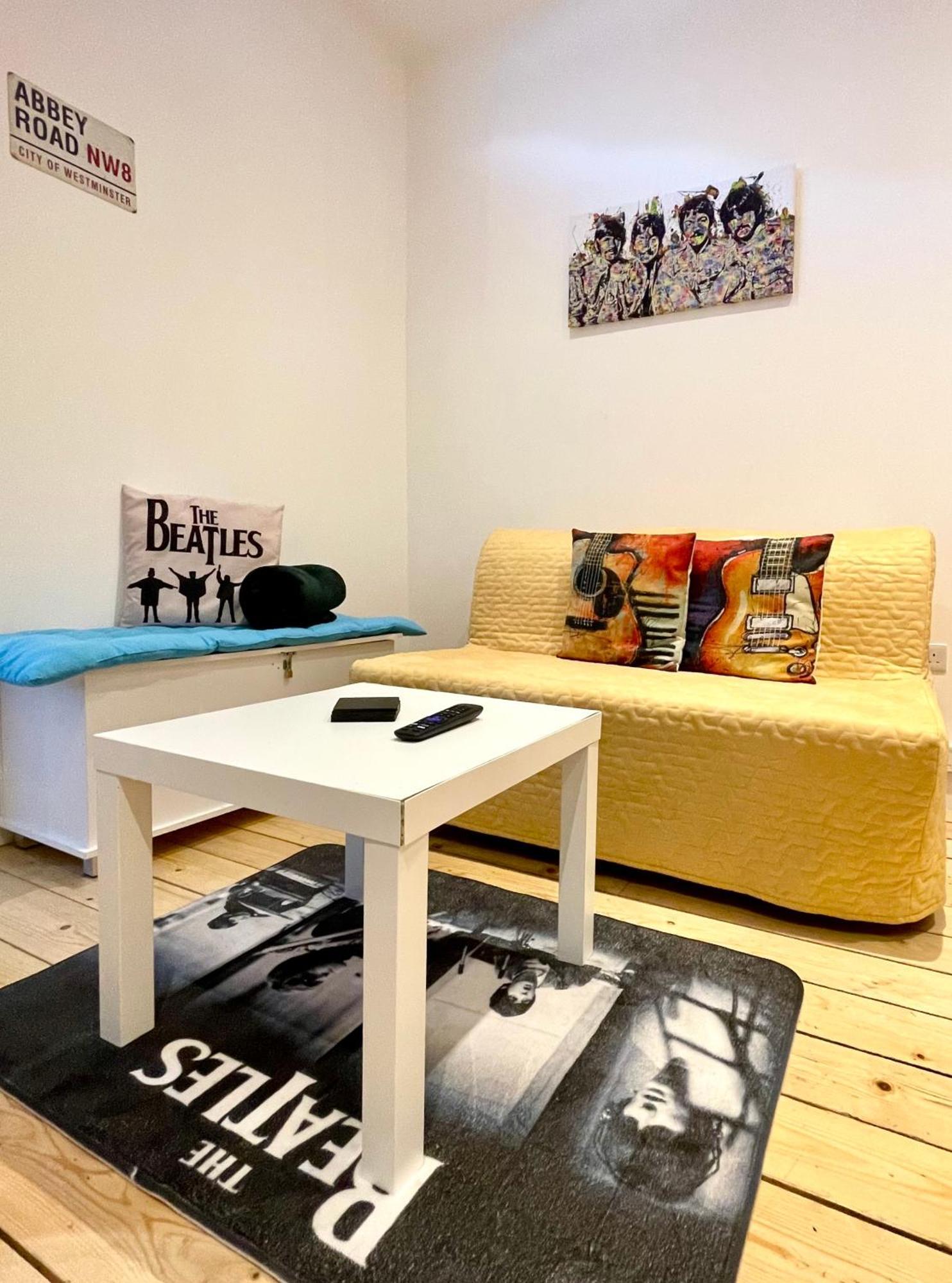 Apartment A Cosy One Double Bedroom Flat London